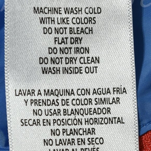 NWT Calvin Klein Jeans‎ Women tee in White - Picture 5 of 5